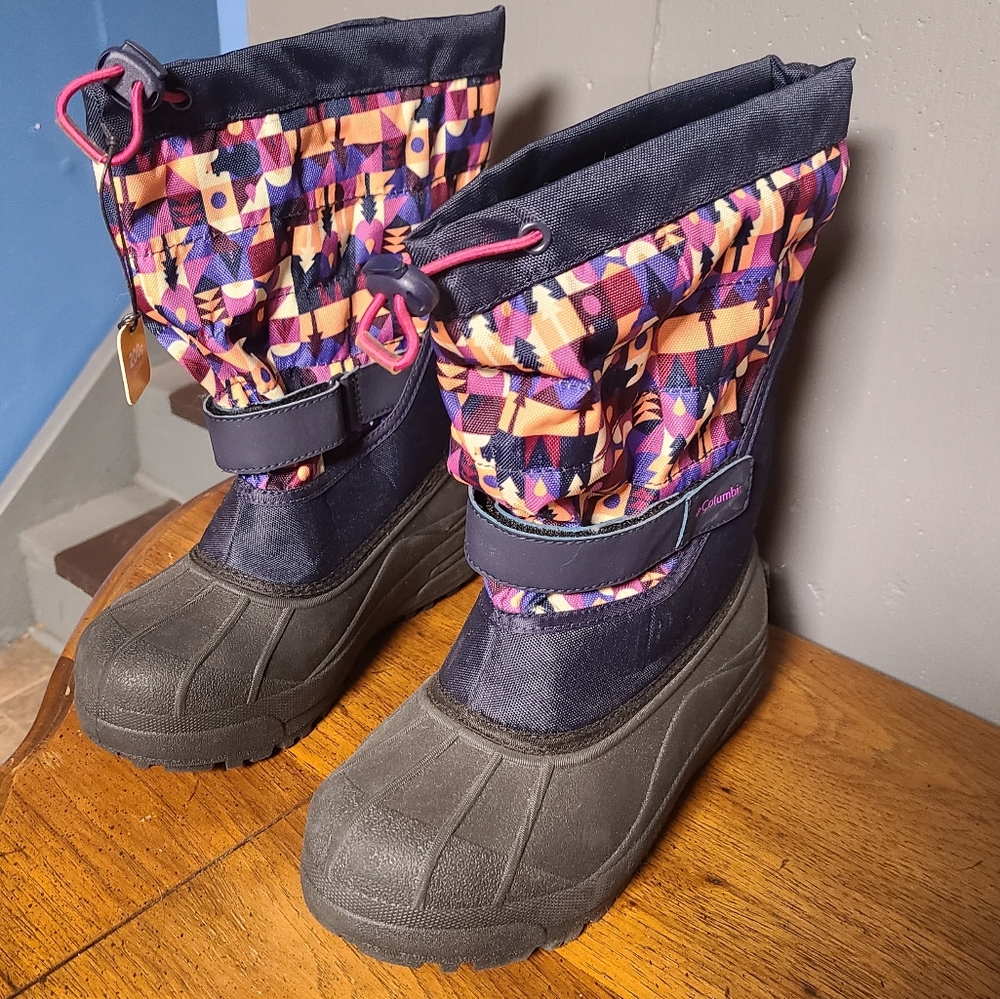 Columbia girls snow boots NWT size 5